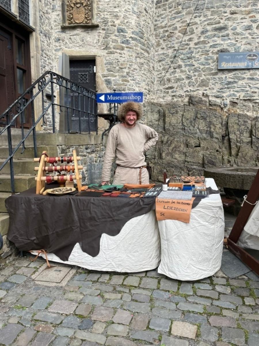 Zdjęcie w galerii na portalu naszraciborz.pl: Wojowie z Raciborza zdobyli zamek w Altenie wiadomości z regionu