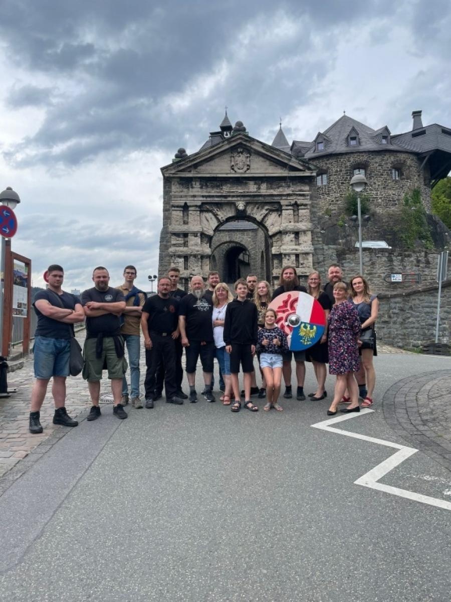 Zdjęcie w galerii na portalu naszraciborz.pl: Wojowie z Raciborza zdobyli zamek w Altenie wiadomości z regionu