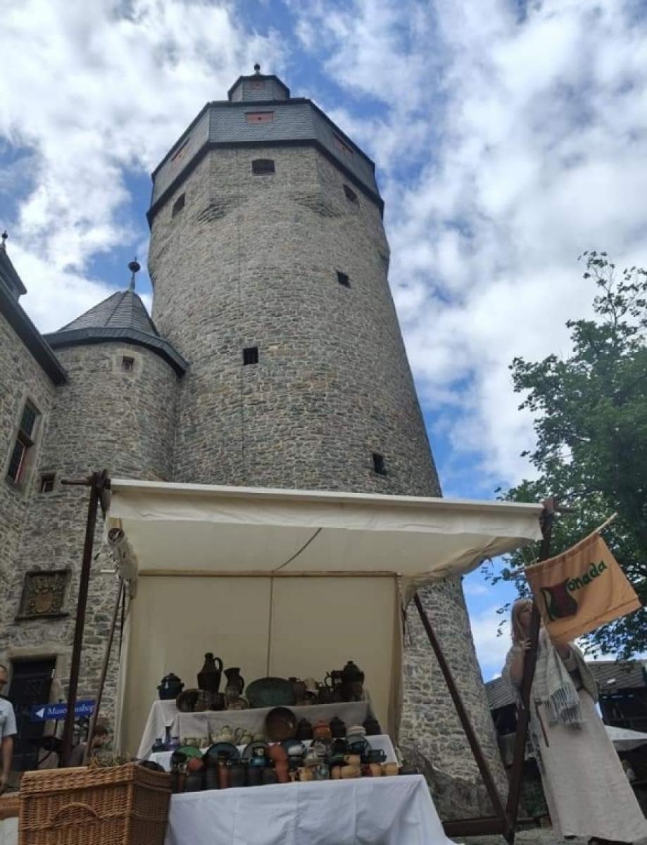 Zdjęcie w galerii na portalu naszraciborz.pl: Wojowie z Raciborza zdobyli zamek w Altenie wiadomości z regionu