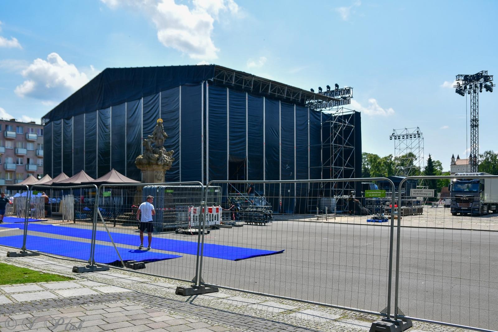 Zdjęcie w galerii na portalu naszraciborz.pl: Takiej sceny w Raciborzu dawno nie było [FOTO i WIDEO] wiadomości z regionu