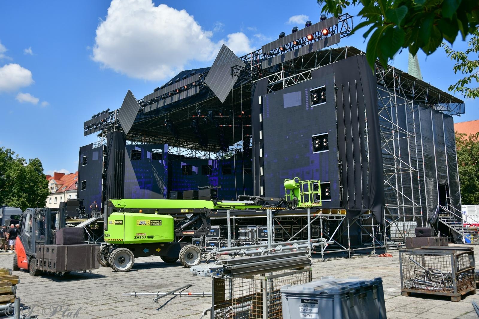 Zdjęcie w galerii na portalu naszraciborz.pl: Takiej sceny w Raciborzu dawno nie było [FOTO i WIDEO] wiadomości z regionu