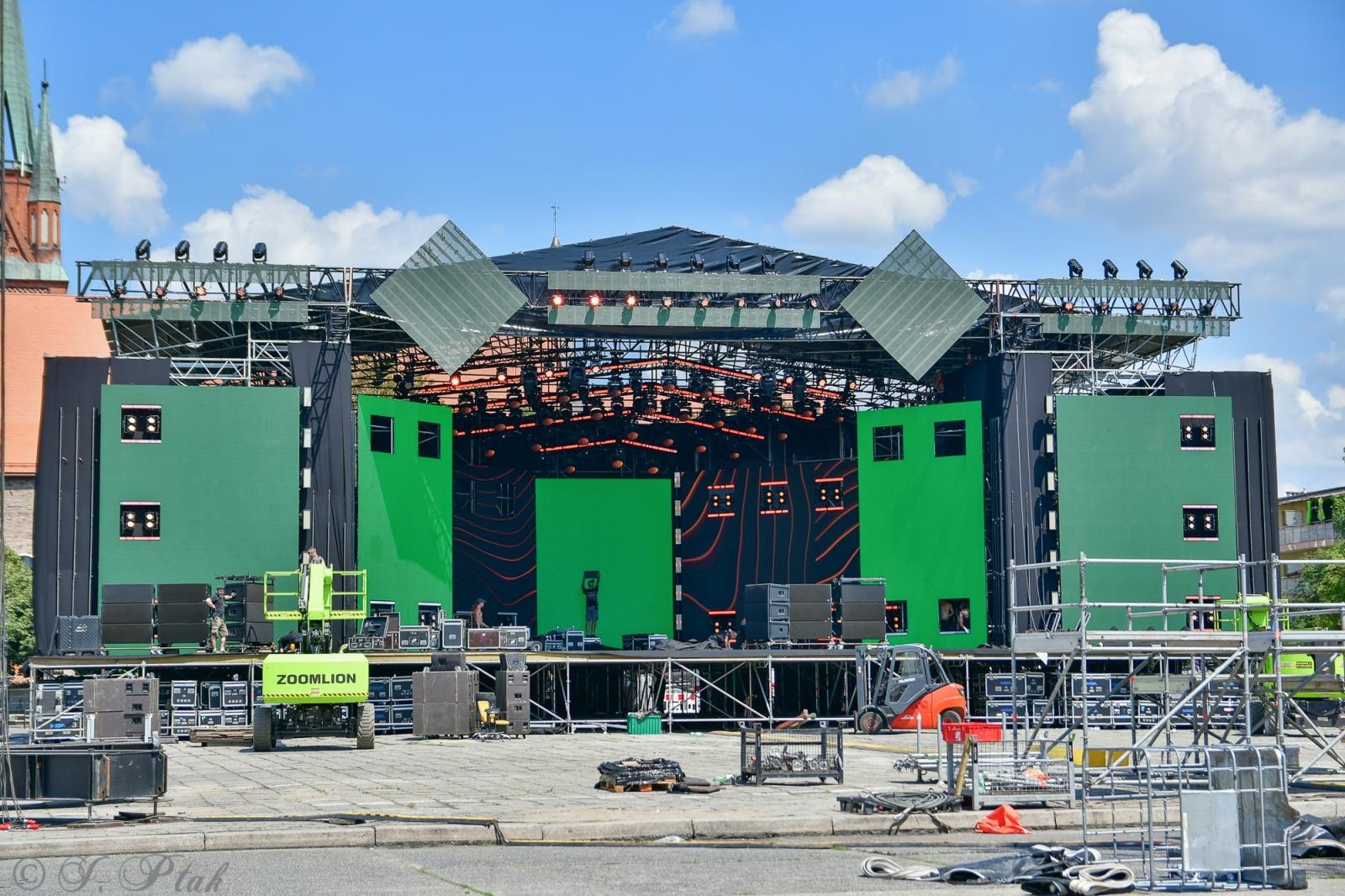 Zdjęcie w galerii na portalu naszraciborz.pl: Takiej sceny w Raciborzu dawno nie było [FOTO i WIDEO] wiadomości z regionu
