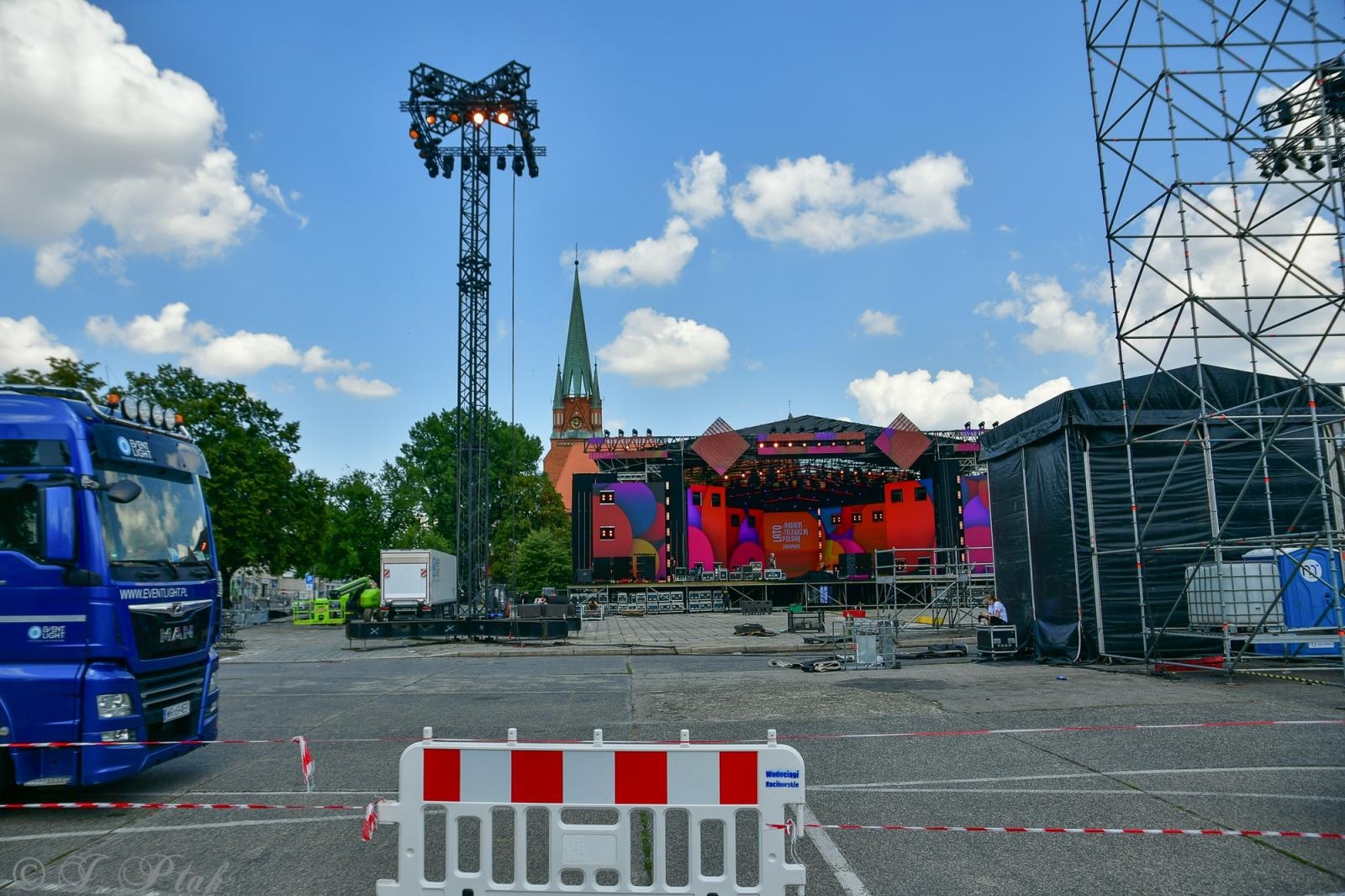 Zdjęcie w galerii na portalu naszraciborz.pl: Takiej sceny w Raciborzu dawno nie było [FOTO i WIDEO] wiadomości z regionu