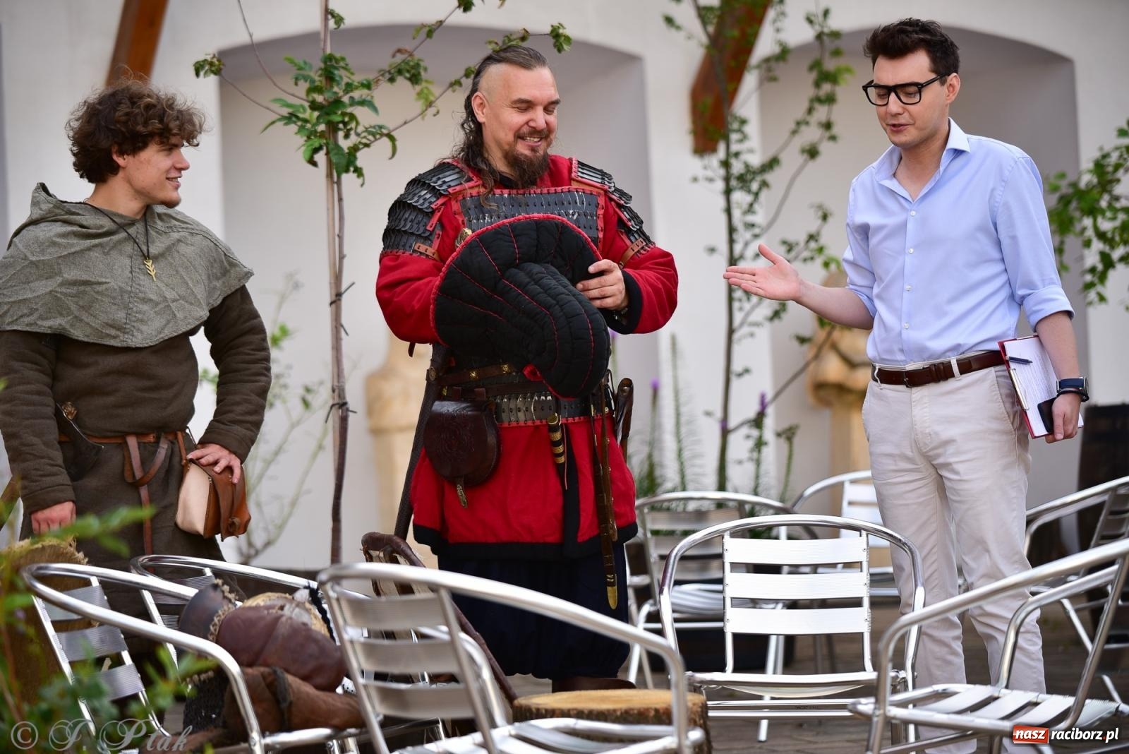 Zdjęcie w galerii na portalu naszraciborz.pl: Pytanie na Śniadanie TVP w Raciborzu. Na Rynku, na zamku, w grodzie i arboretum [FOTO] wiadomości z regionu