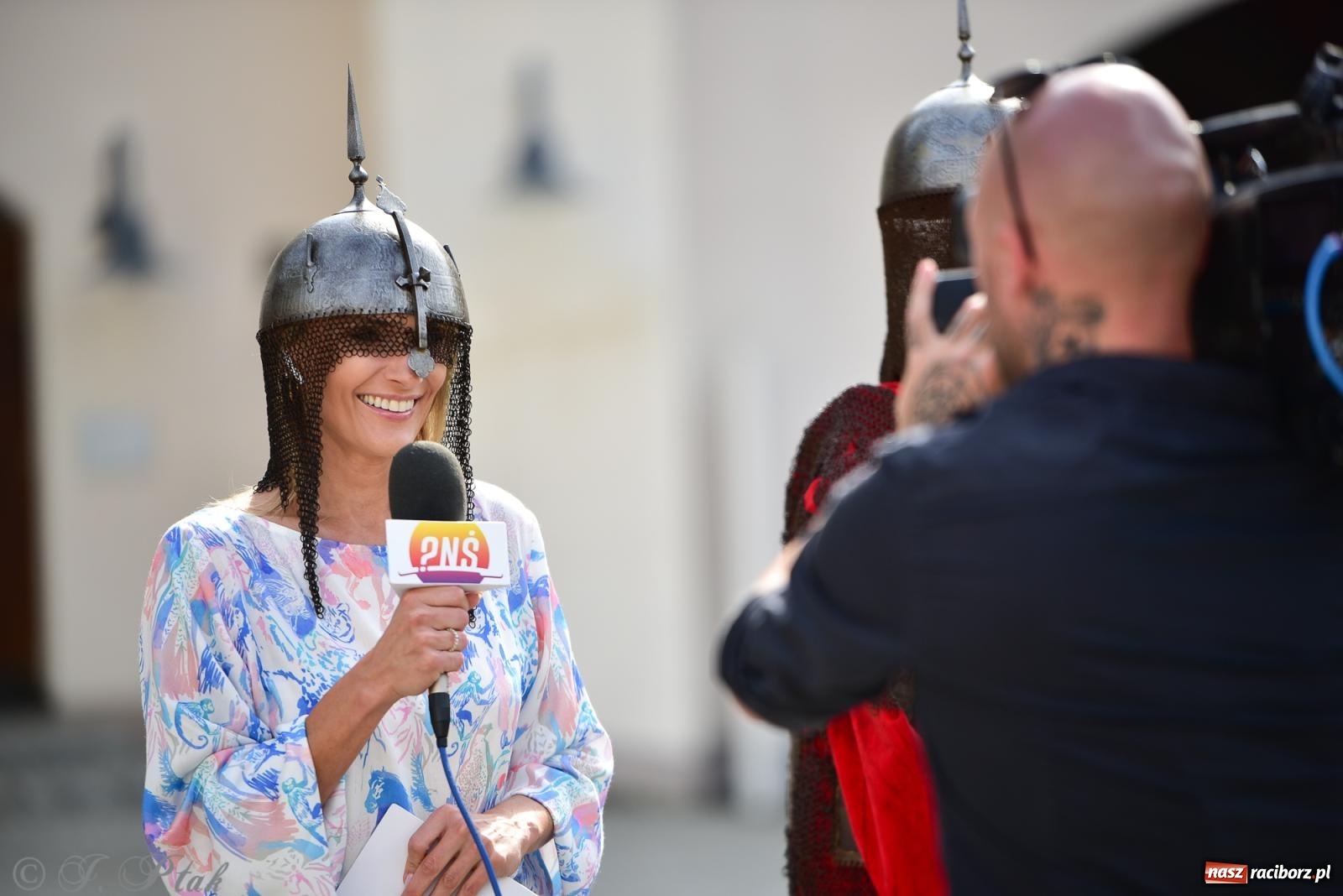 Zdjęcie w galerii na portalu naszraciborz.pl: Pytanie na Śniadanie TVP w Raciborzu. Na Rynku, na zamku, w grodzie i arboretum [FOTO] wiadomości z regionu