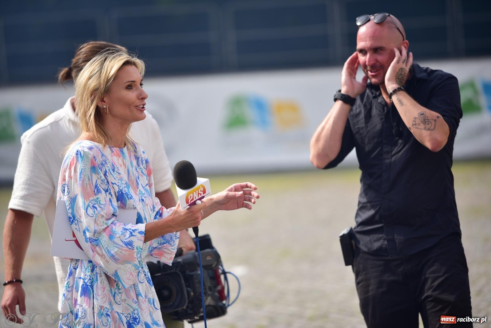 Zdjęcie w galerii na portalu naszraciborz.pl: Pytanie na Śniadanie TVP w Raciborzu. Na Rynku, na zamku, w grodzie i arboretum [FOTO] wiadomości z regionu