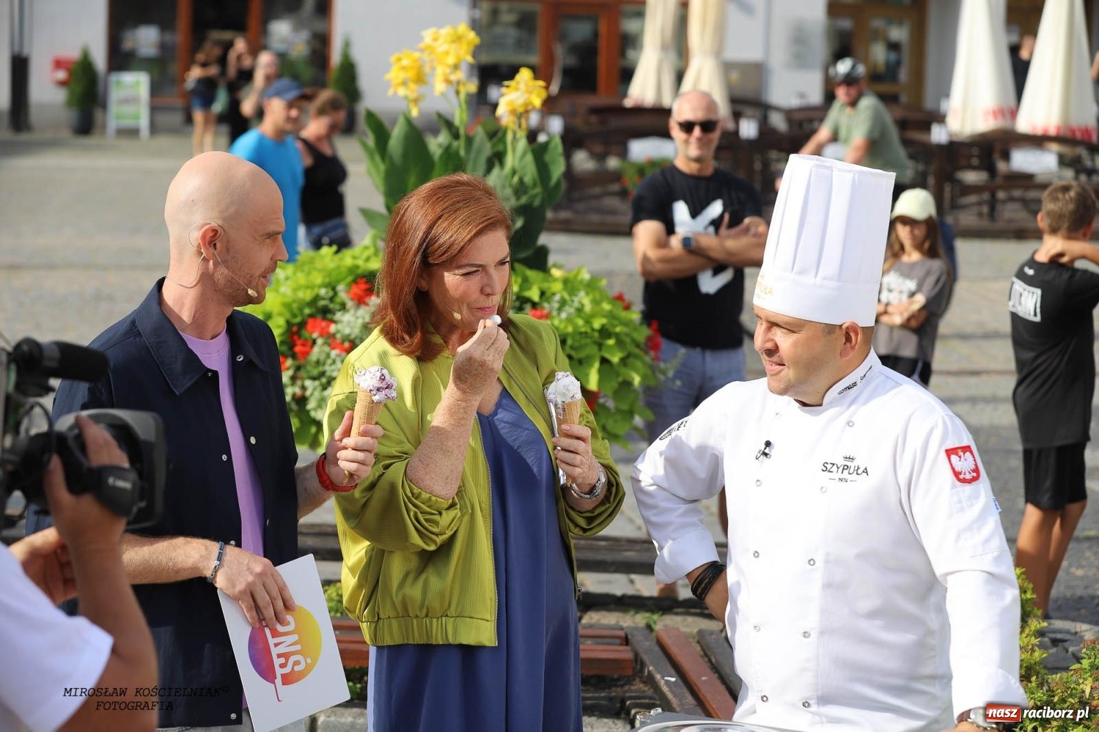 Zdjęcie w galerii na portalu naszraciborz.pl: Pytanie na Śniadanie TVP w Raciborzu. Na Rynku, na zamku, w grodzie i arboretum [FOTO] wiadomości z regionu