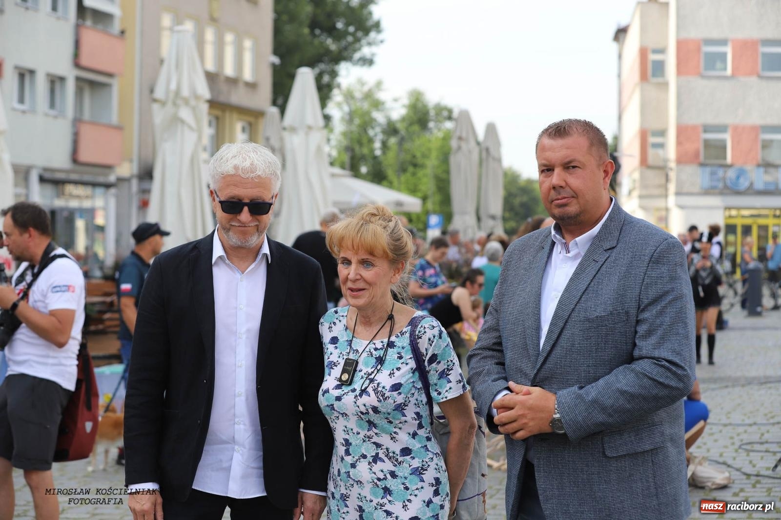 Zdjęcie w galerii na portalu naszraciborz.pl: Pytanie na Śniadanie TVP w Raciborzu. Na Rynku, na zamku, w grodzie i arboretum [FOTO] wiadomości z regionu