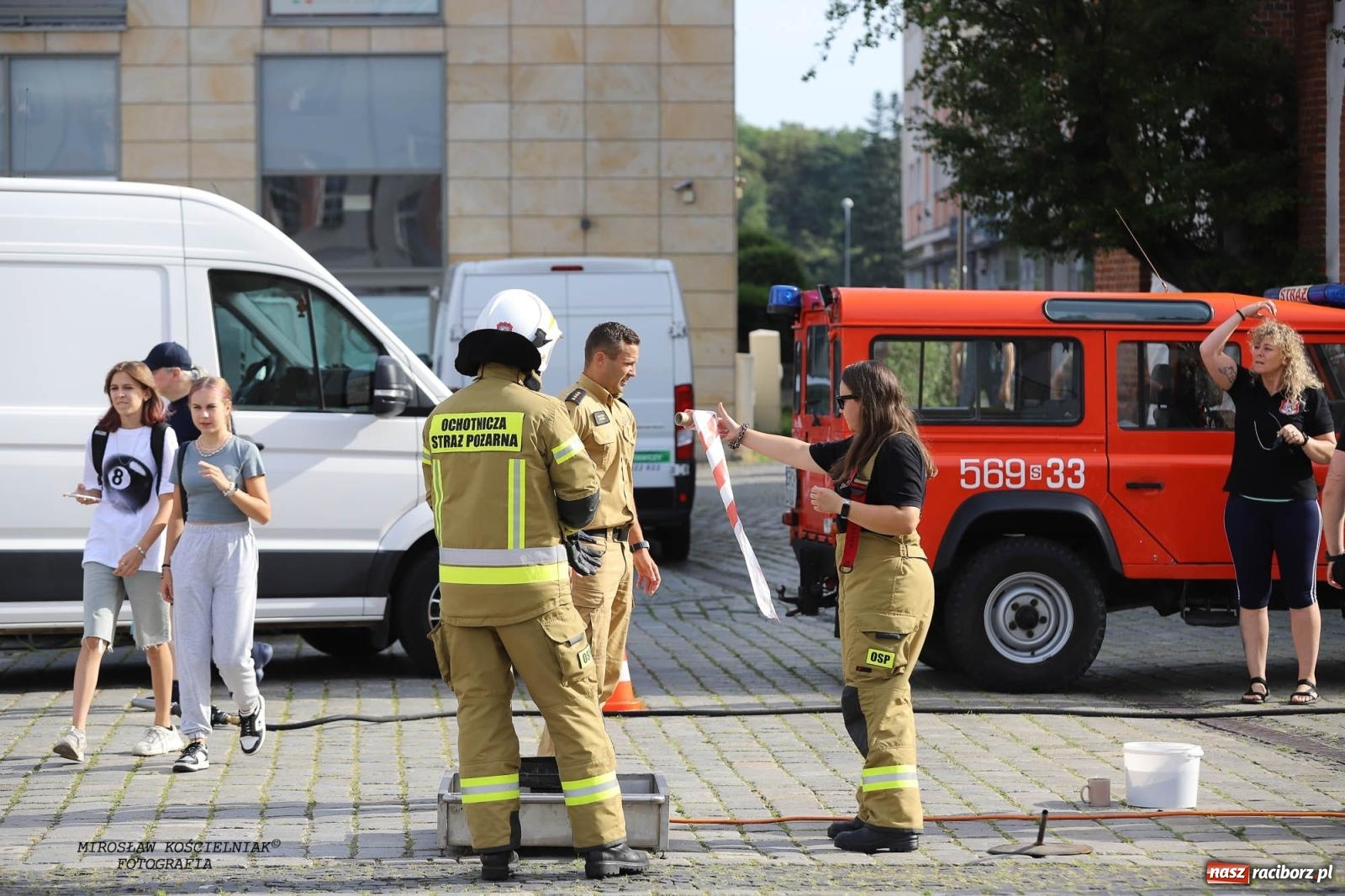 Zdjęcie w galerii na portalu naszraciborz.pl: Pytanie na Śniadanie TVP w Raciborzu. Na Rynku, na zamku, w grodzie i arboretum [FOTO] wiadomości z regionu