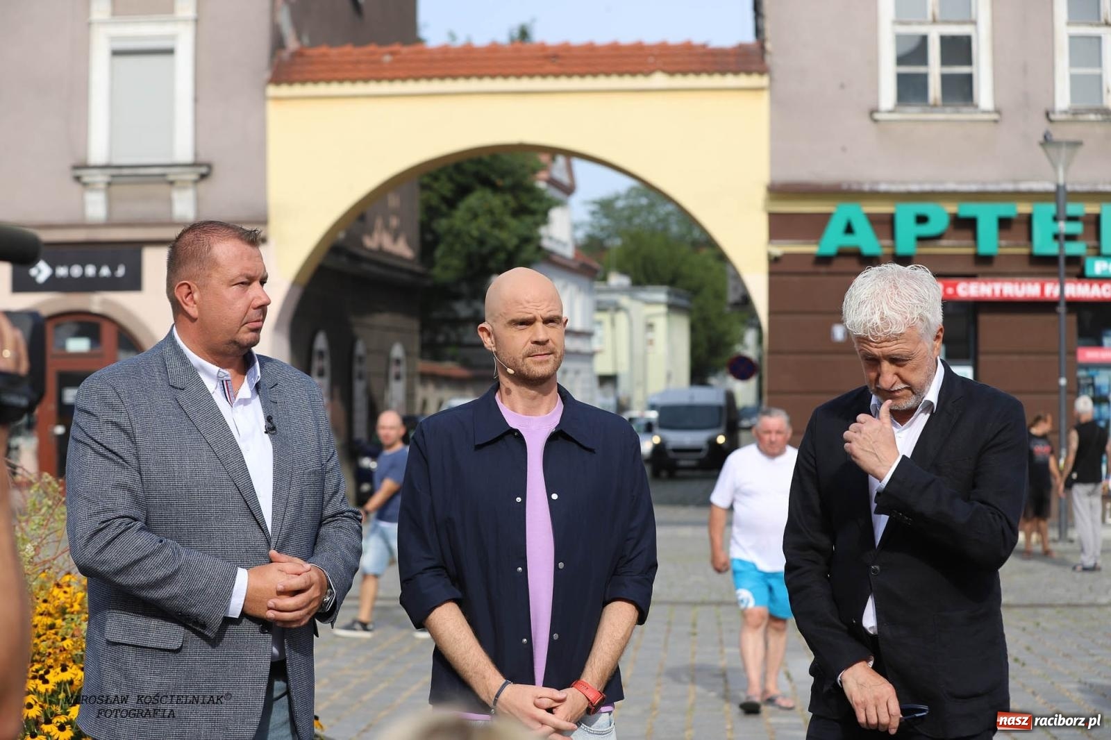 Zdjęcie w galerii na portalu naszraciborz.pl: Pytanie na Śniadanie TVP w Raciborzu. Na Rynku, na zamku, w grodzie i arboretum [FOTO] wiadomości z regionu