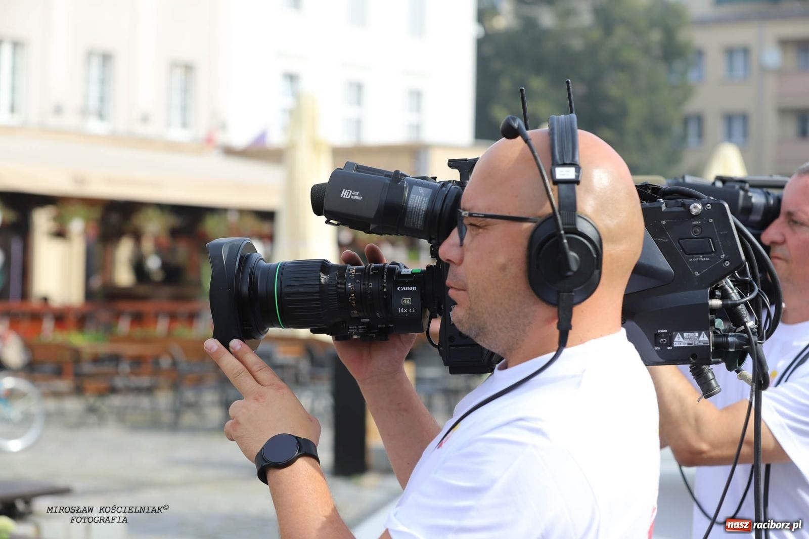 Zdjęcie w galerii na portalu naszraciborz.pl: Pytanie na Śniadanie TVP w Raciborzu. Na Rynku, na zamku, w grodzie i arboretum [FOTO] wiadomości z regionu