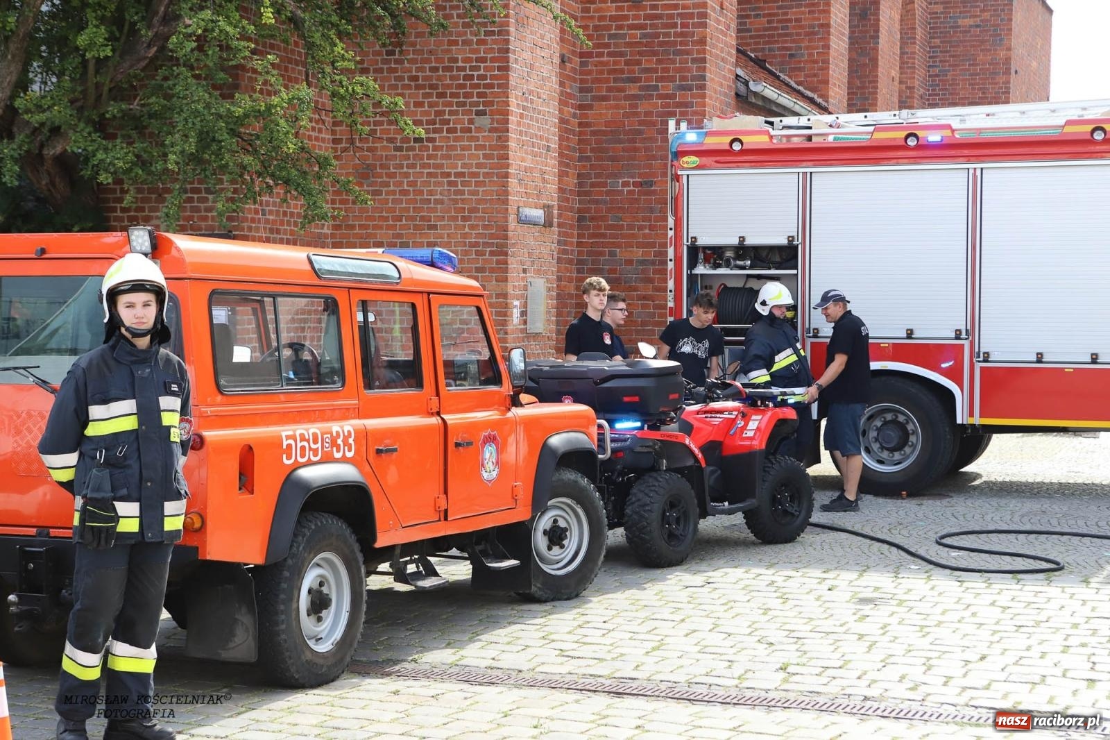 Zdjęcie w galerii na portalu naszraciborz.pl: Pytanie na Śniadanie TVP w Raciborzu. Na Rynku, na zamku, w grodzie i arboretum [FOTO] wiadomości z regionu