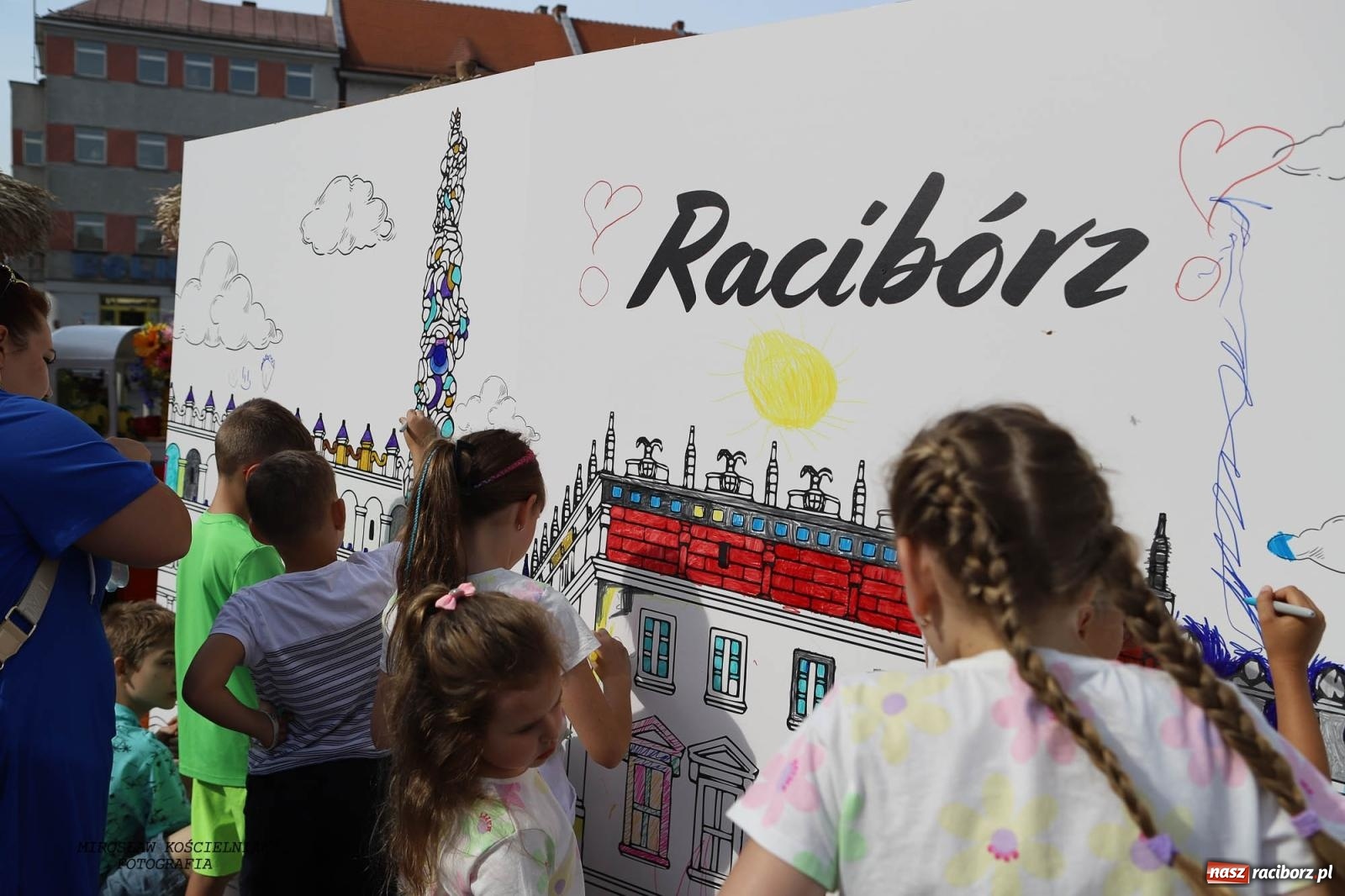 Zdjęcie w galerii na portalu naszraciborz.pl: Pytanie na Śniadanie TVP w Raciborzu. Na Rynku, na zamku, w grodzie i arboretum [FOTO] wiadomości z regionu