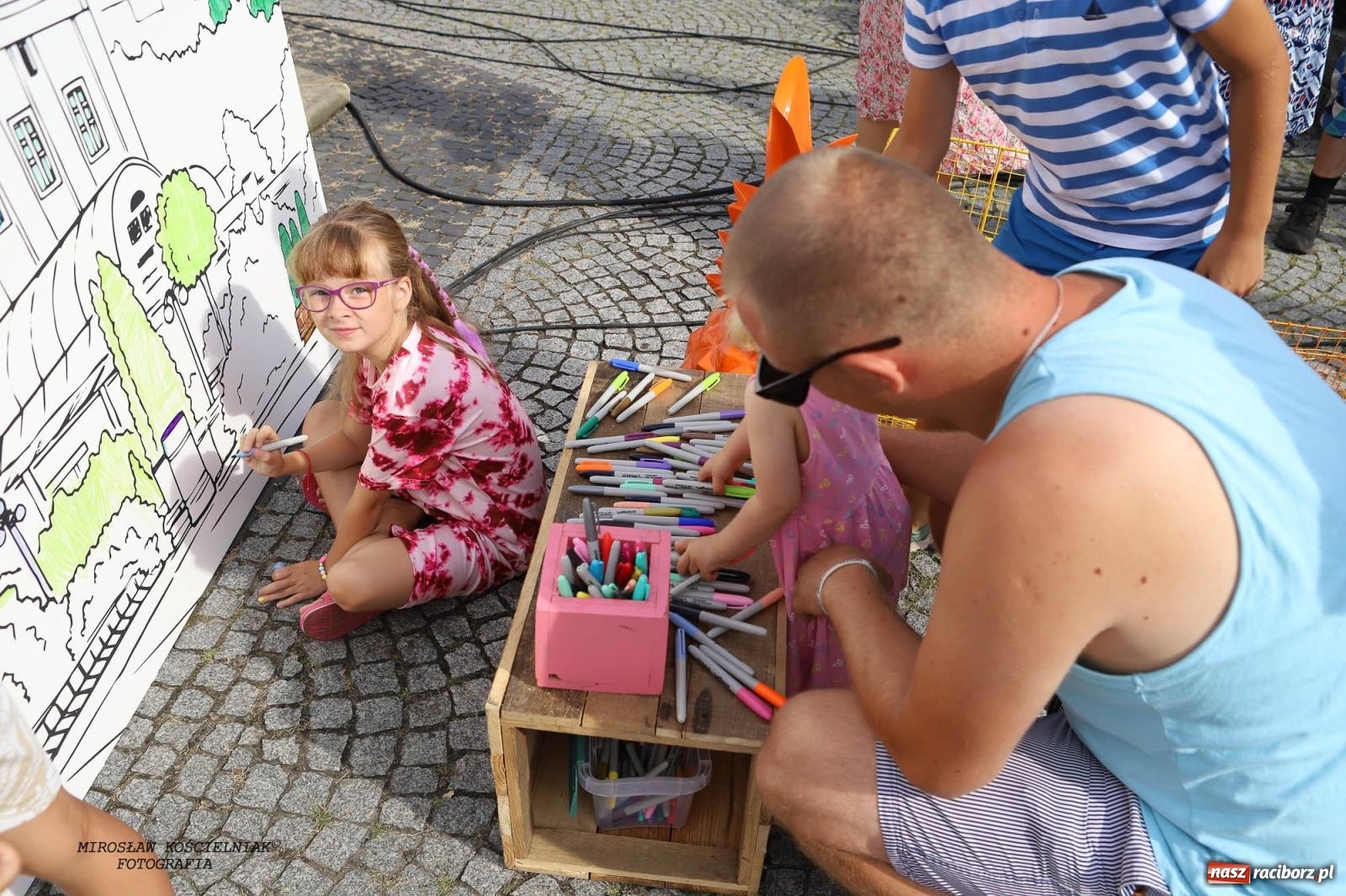 Zdjęcie w galerii na portalu naszraciborz.pl: Pytanie na Śniadanie TVP w Raciborzu. Na Rynku, na zamku, w grodzie i arboretum [FOTO] wiadomości z regionu