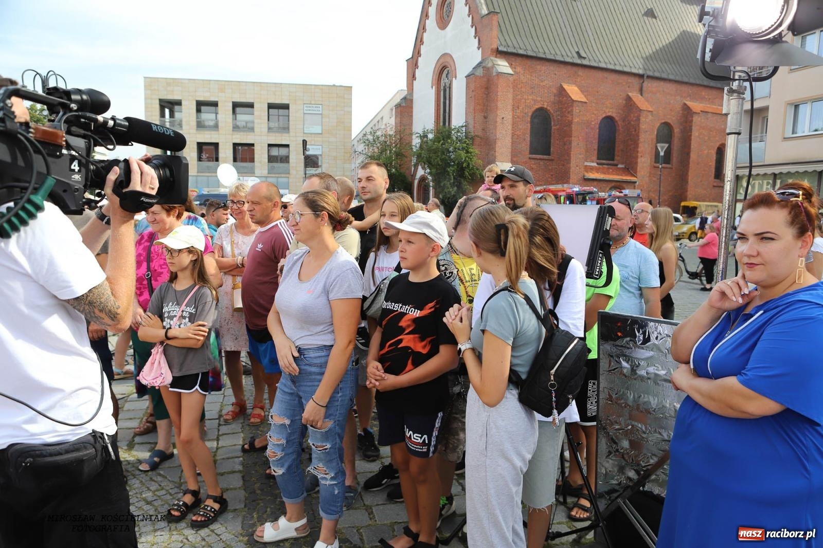 Zdjęcie w galerii na portalu naszraciborz.pl: Pytanie na Śniadanie TVP w Raciborzu. Na Rynku, na zamku, w grodzie i arboretum [FOTO] wiadomości z regionu