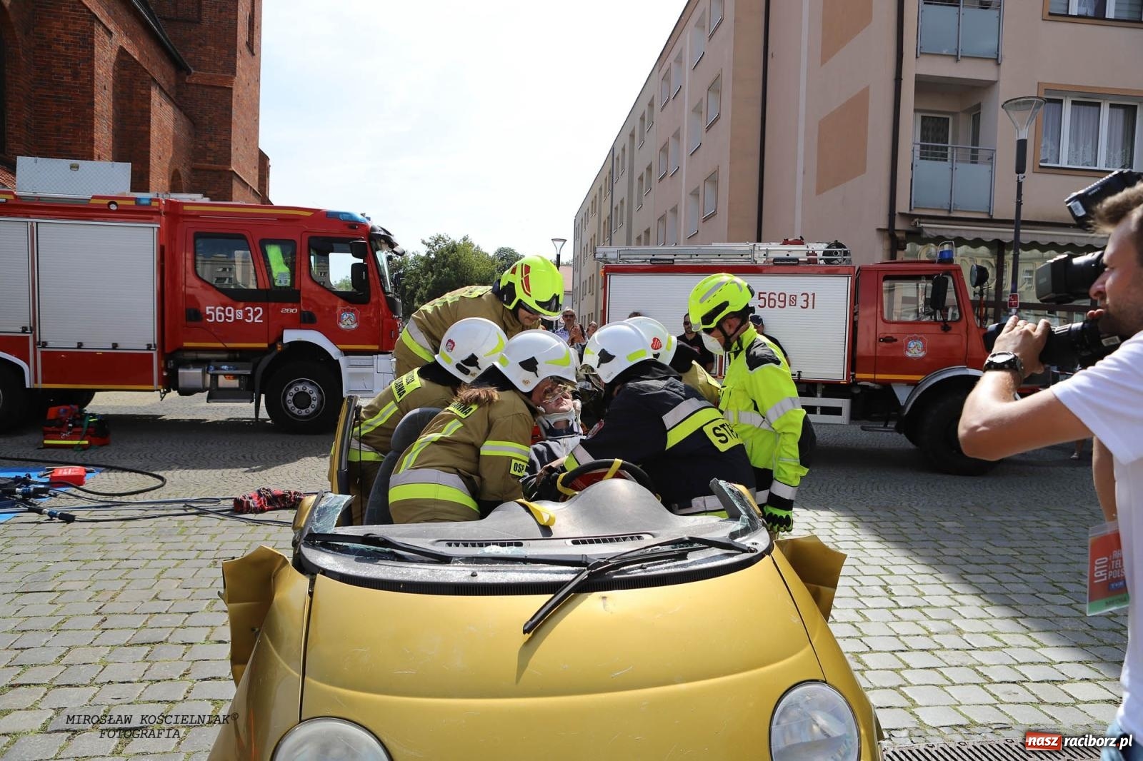 Zdjęcie w galerii na portalu naszraciborz.pl: Pytanie na Śniadanie TVP w Raciborzu. Na Rynku, na zamku, w grodzie i arboretum [FOTO] wiadomości z regionu