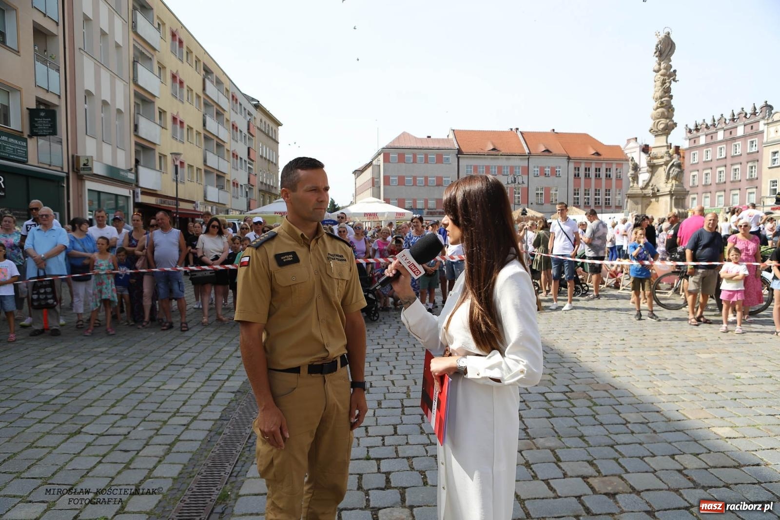 Zdjęcie w galerii na portalu naszraciborz.pl: Pytanie na Śniadanie TVP w Raciborzu. Na Rynku, na zamku, w grodzie i arboretum [FOTO] wiadomości z regionu