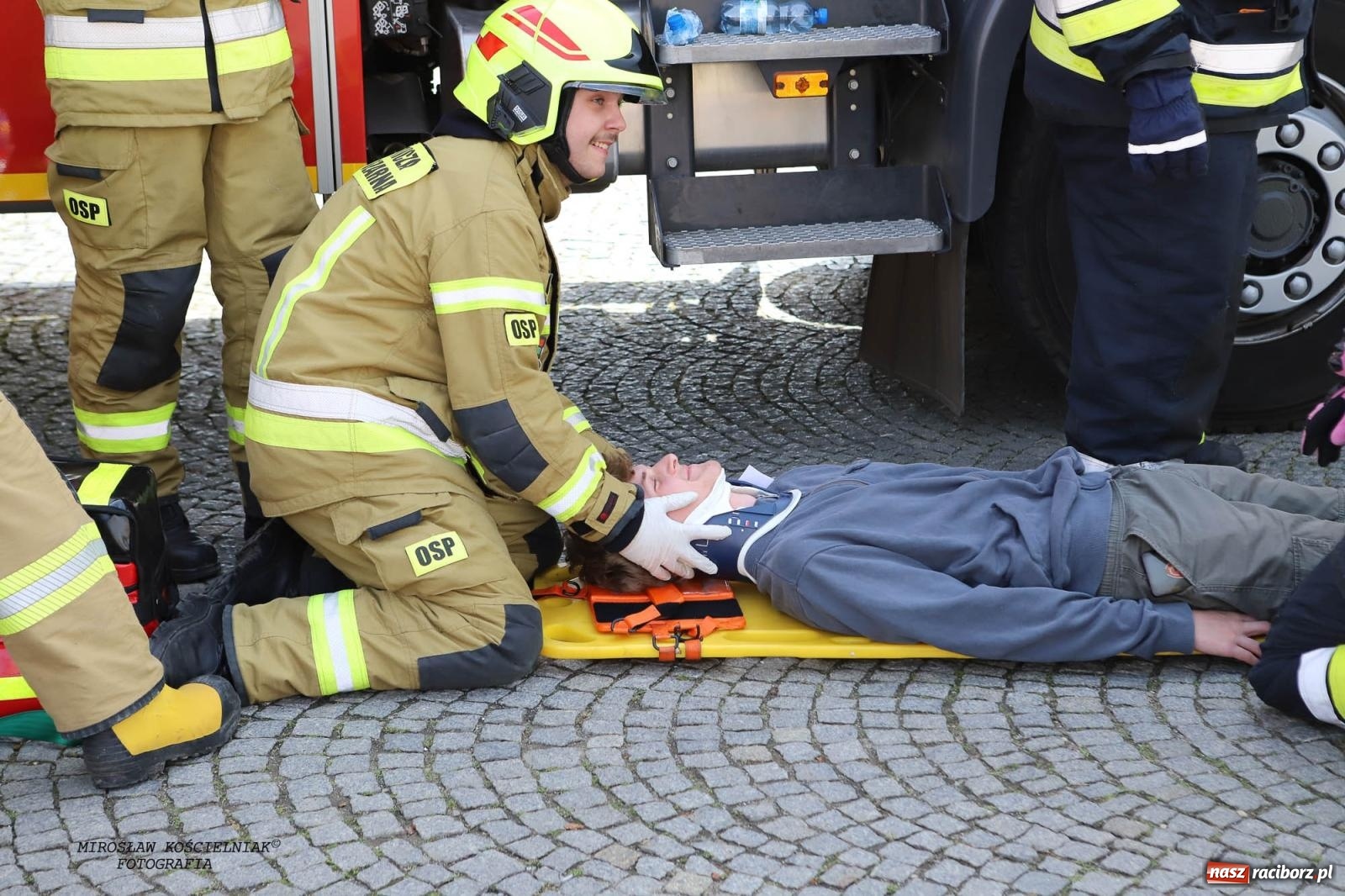 Zdjęcie w galerii na portalu naszraciborz.pl: Pytanie na Śniadanie TVP w Raciborzu. Na Rynku, na zamku, w grodzie i arboretum [FOTO] wiadomości z regionu