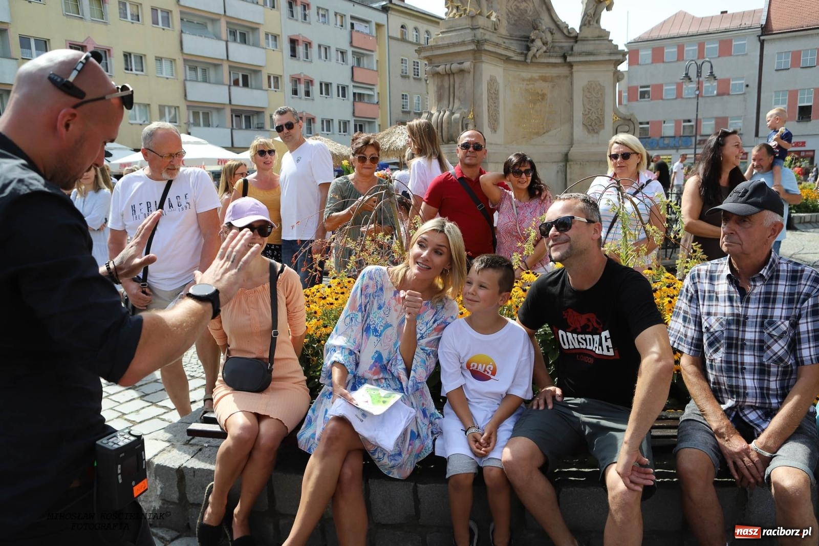 Zdjęcie w galerii na portalu naszraciborz.pl: Pytanie na Śniadanie TVP w Raciborzu. Na Rynku, na zamku, w grodzie i arboretum [FOTO] wiadomości z regionu