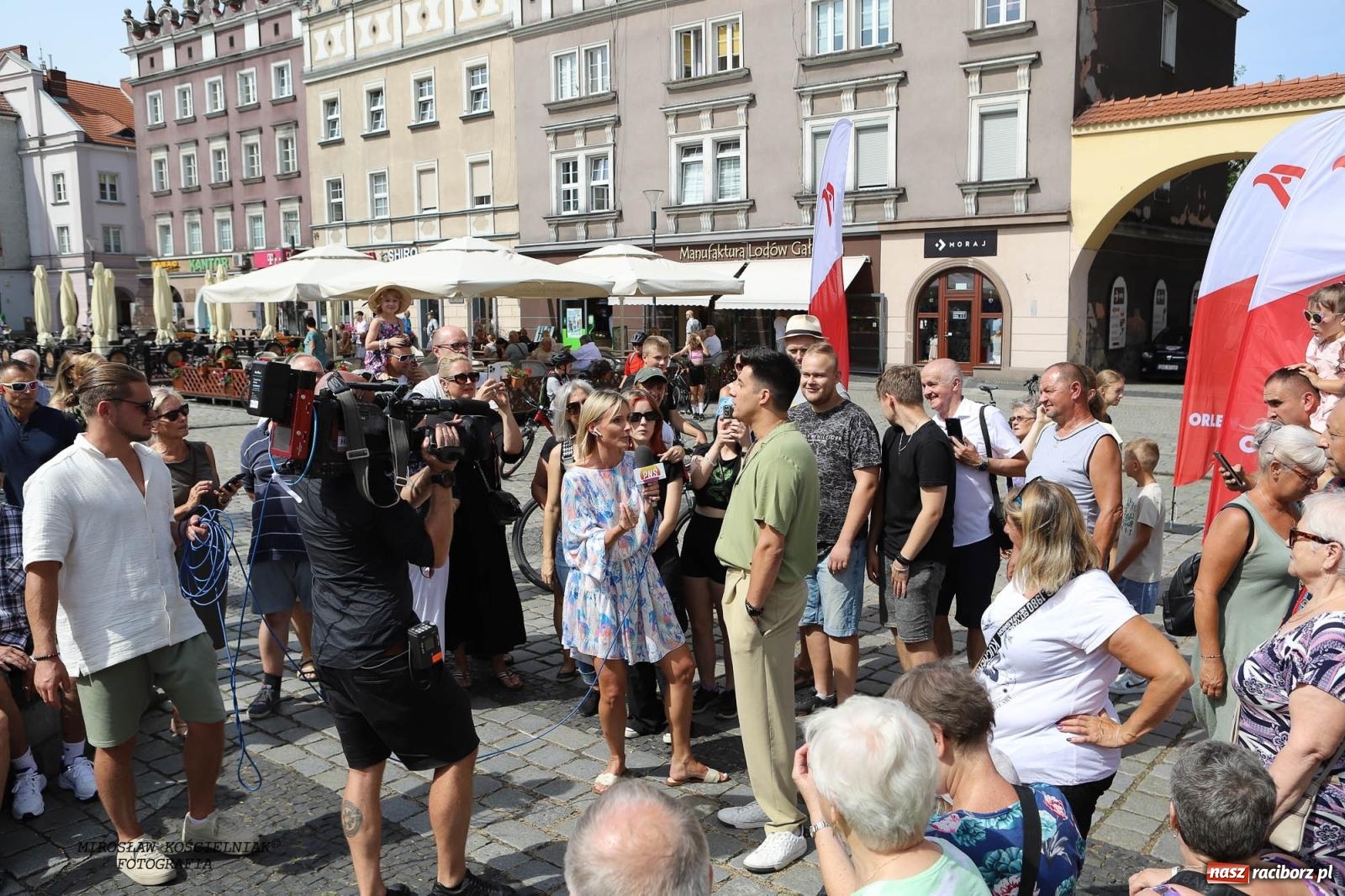Zdjęcie w galerii na portalu naszraciborz.pl: Pytanie na Śniadanie TVP w Raciborzu. Na Rynku, na zamku, w grodzie i arboretum [FOTO] wiadomości z regionu