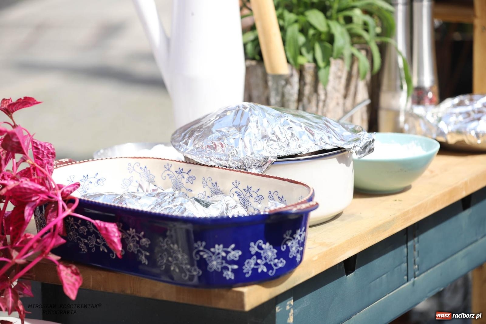 Zdjęcie w galerii na portalu naszraciborz.pl: Pytanie na Śniadanie TVP w Raciborzu. Na Rynku, na zamku, w grodzie i arboretum [FOTO] wiadomości z regionu