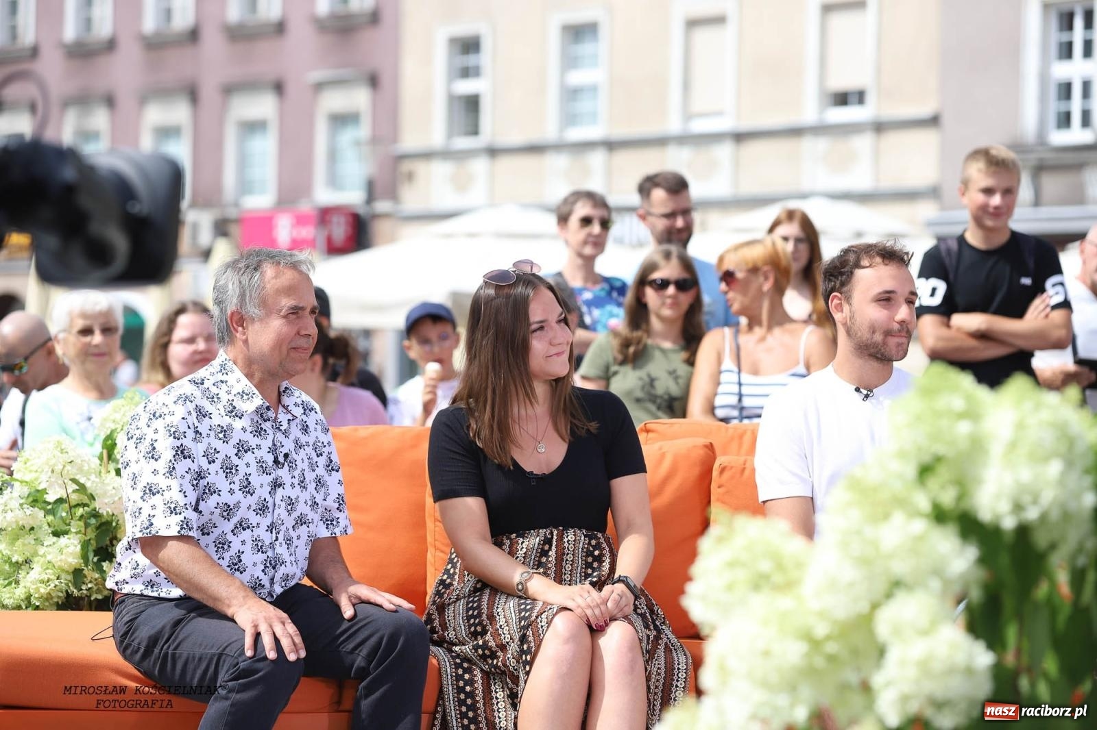 Zdjęcie w galerii na portalu naszraciborz.pl: Pytanie na Śniadanie TVP w Raciborzu. Na Rynku, na zamku, w grodzie i arboretum [FOTO] wiadomości z regionu