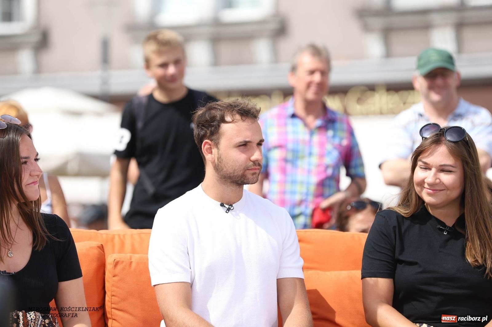 Zdjęcie w galerii na portalu naszraciborz.pl: Pytanie na Śniadanie TVP w Raciborzu. Na Rynku, na zamku, w grodzie i arboretum [FOTO] wiadomości z regionu