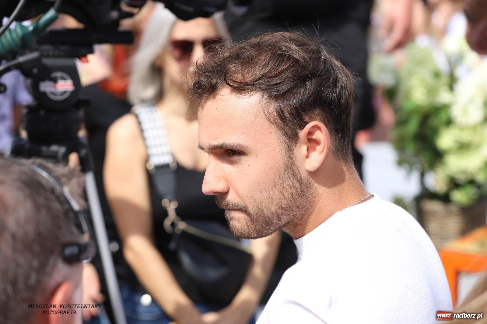 Zdjęcie w galerii na portalu naszraciborz.pl: Pytanie na Śniadanie TVP w Raciborzu. Na Rynku, na zamku, w grodzie i arboretum [FOTO] wiadomości z regionu