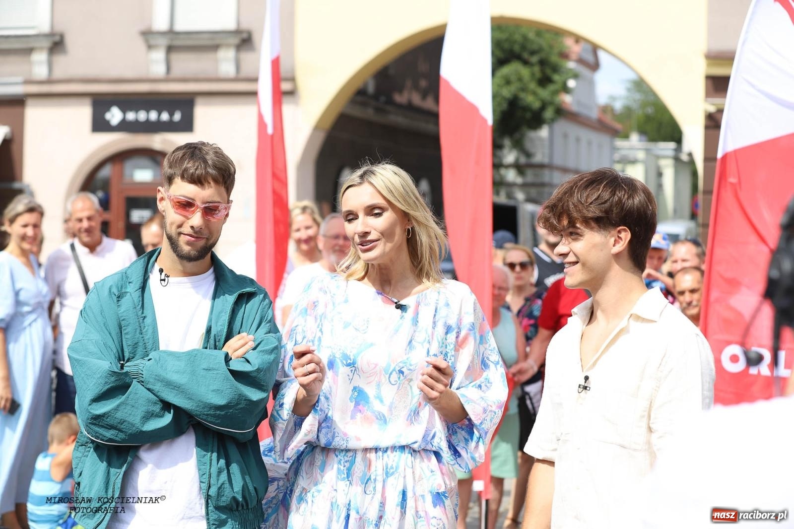 Zdjęcie w galerii na portalu naszraciborz.pl: Pytanie na Śniadanie TVP w Raciborzu. Na Rynku, na zamku, w grodzie i arboretum [FOTO] wiadomości z regionu