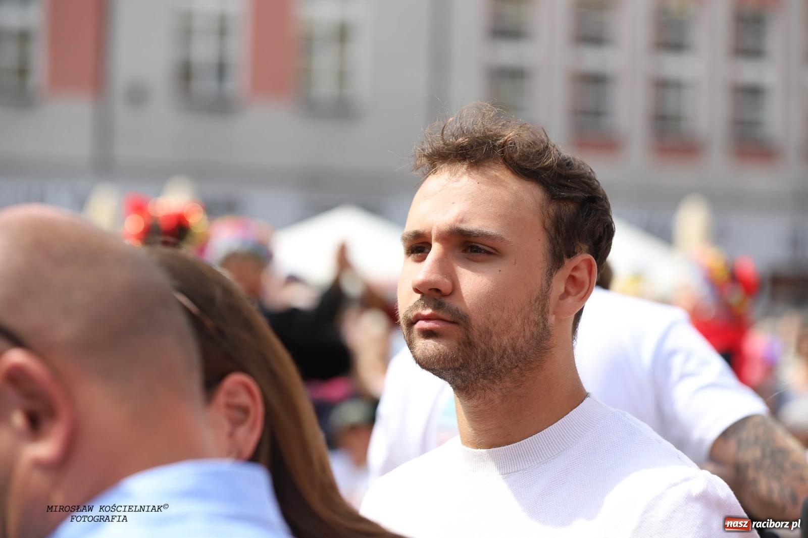 Zdjęcie w galerii na portalu naszraciborz.pl: Pytanie na Śniadanie TVP w Raciborzu. Na Rynku, na zamku, w grodzie i arboretum [FOTO] wiadomości z regionu