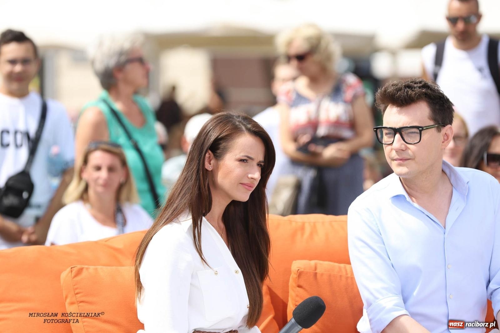 Zdjęcie w galerii na portalu naszraciborz.pl: Pytanie na Śniadanie TVP w Raciborzu. Na Rynku, na zamku, w grodzie i arboretum [FOTO] wiadomości z regionu