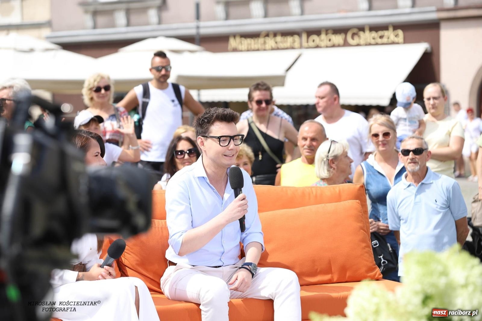 Zdjęcie w galerii na portalu naszraciborz.pl: Pytanie na Śniadanie TVP w Raciborzu. Na Rynku, na zamku, w grodzie i arboretum [FOTO] wiadomości z regionu