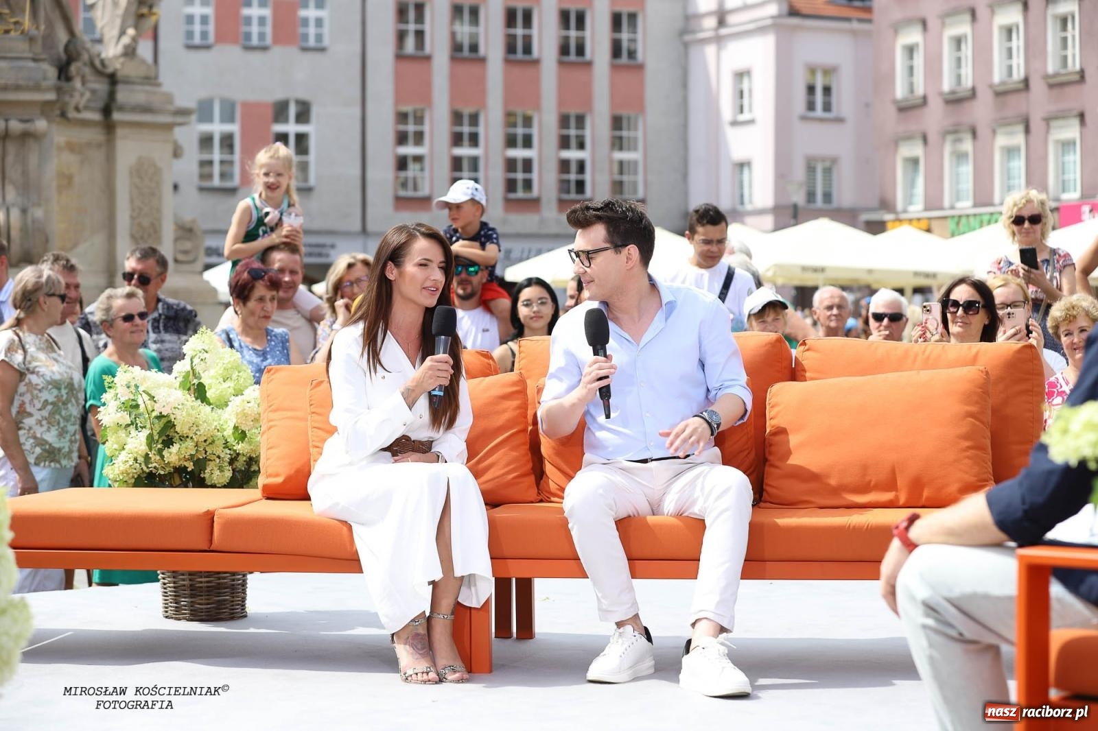 Zdjęcie w galerii na portalu naszraciborz.pl: Pytanie na Śniadanie TVP w Raciborzu. Na Rynku, na zamku, w grodzie i arboretum [FOTO] wiadomości z regionu