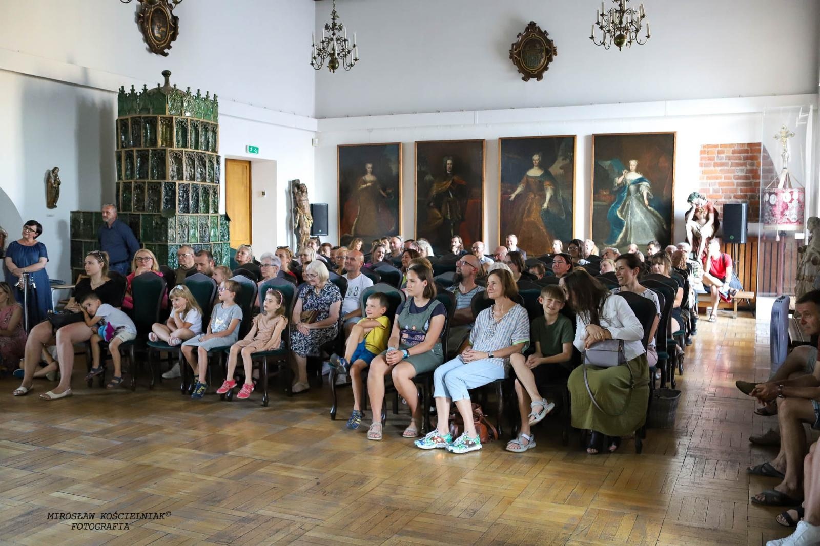 Zdjęcie w galerii na portalu naszraciborz.pl: Reksio, Bolek i Lolek zagościli w raciborskim Muzeum wiadomości z regionu