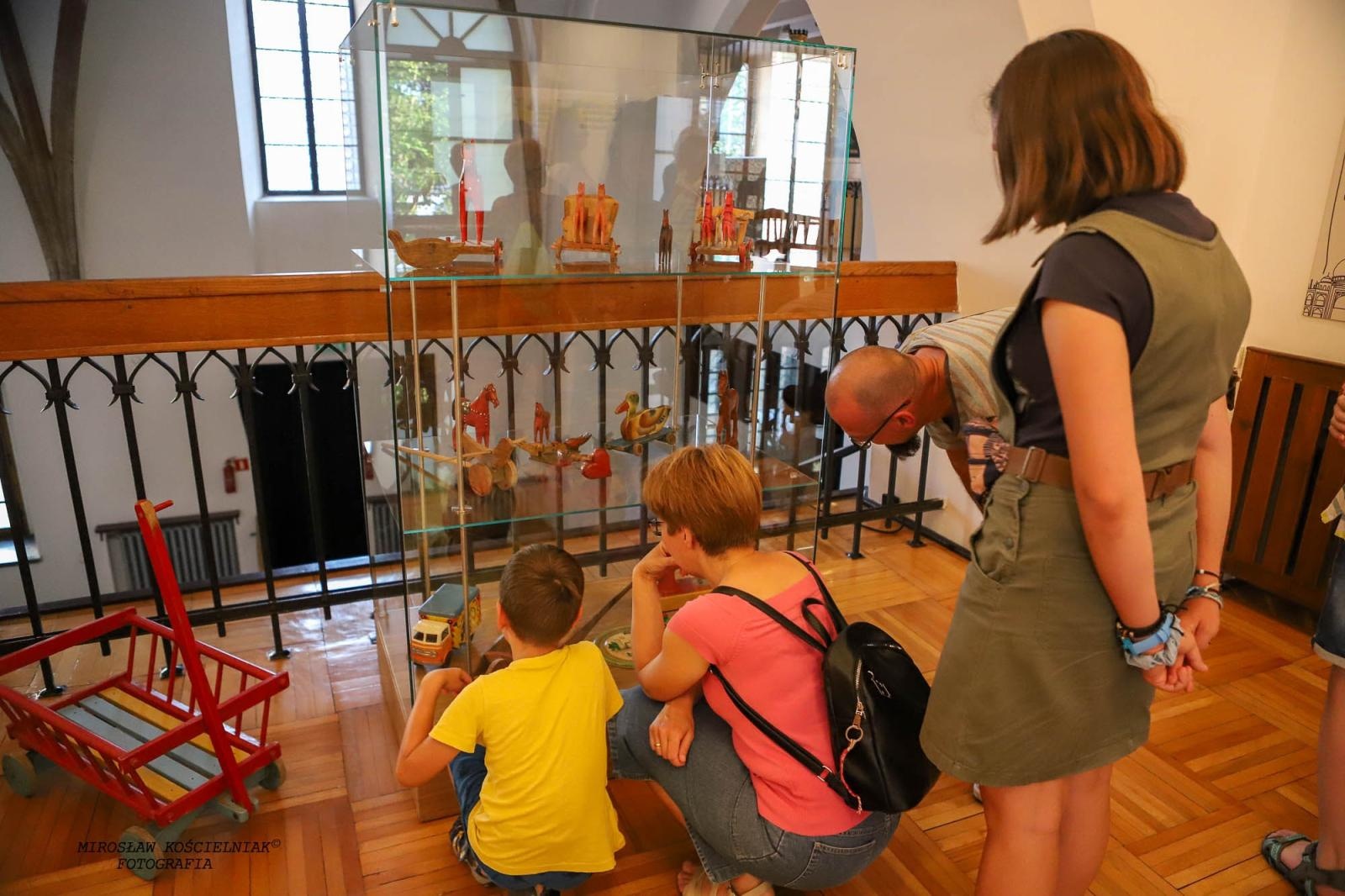 Zdjęcie w galerii na portalu naszraciborz.pl: Reksio, Bolek i Lolek zagościli w raciborskim Muzeum wiadomości z regionu