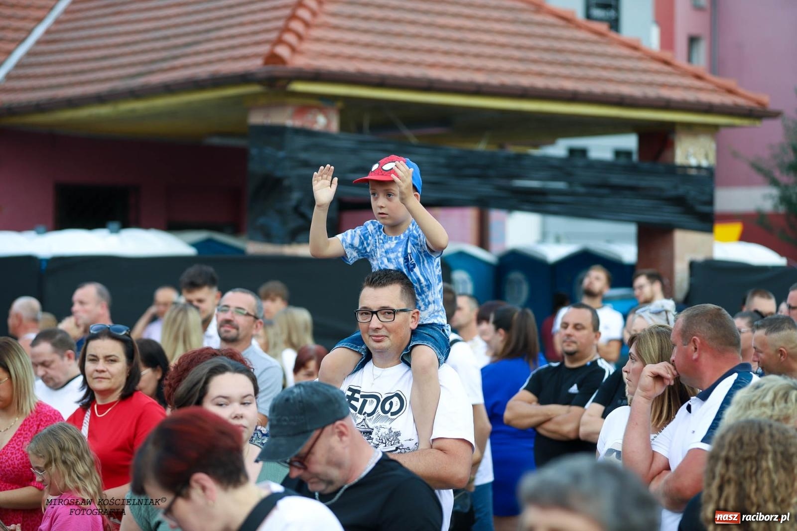 Zdjęcie w galerii na portalu naszraciborz.pl: Tysiące widzów na koncercie TVP i Polskiego Radia [FOTO] wiadomości z regionu
