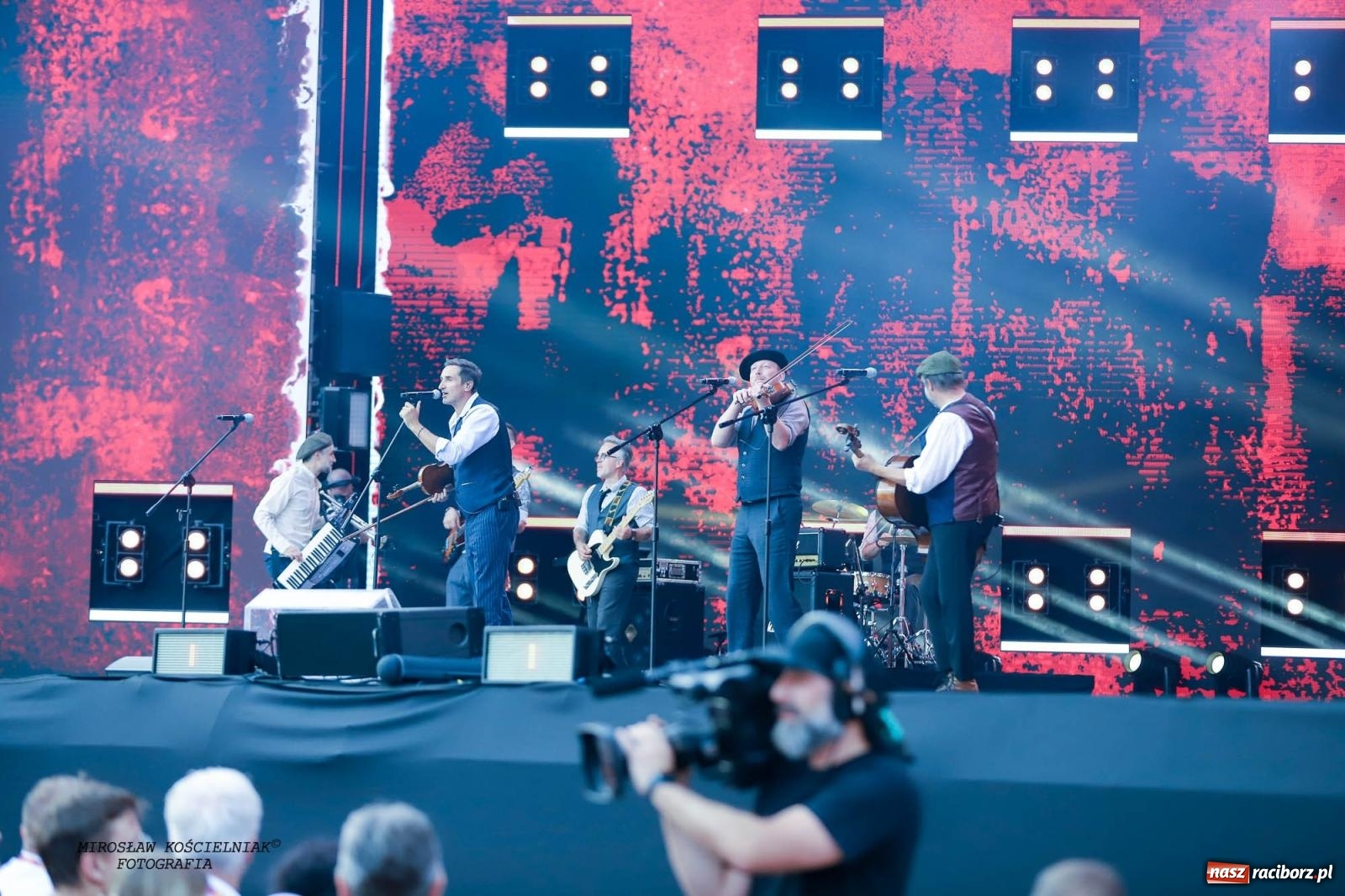 Zdjęcie w galerii na portalu naszraciborz.pl: Tysiące widzów na koncercie TVP i Polskiego Radia [FOTO] wiadomości z regionu