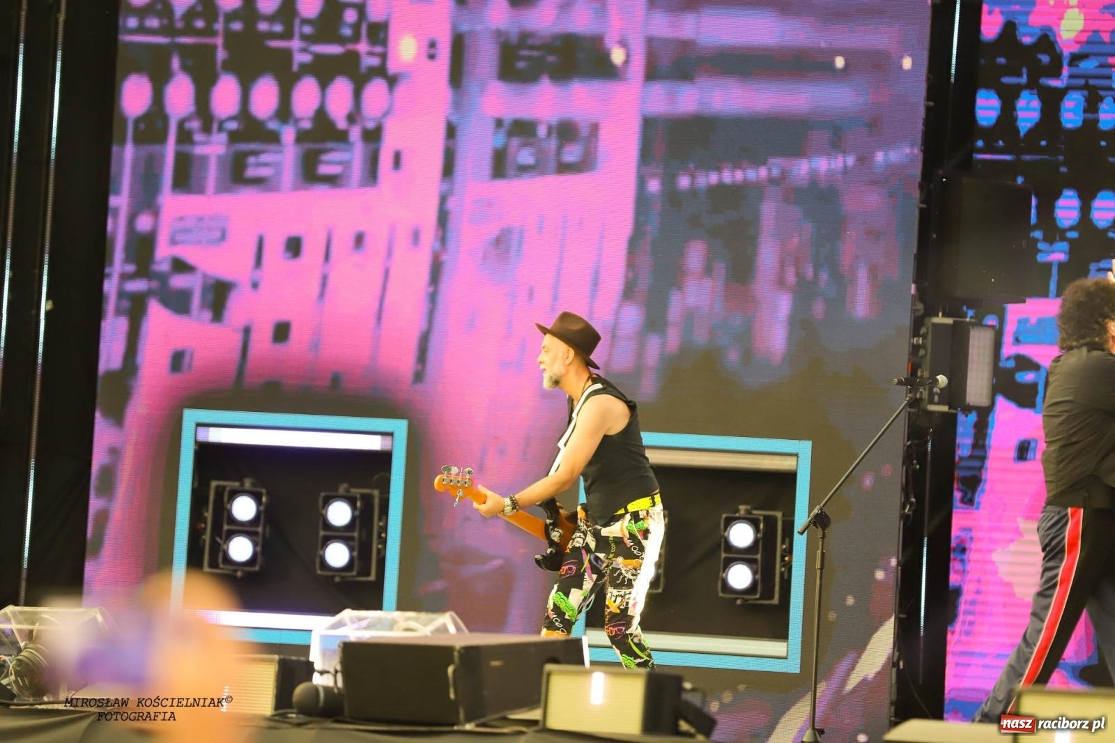 Zdjęcie w galerii na portalu naszraciborz.pl: Tysiące widzów na koncercie TVP i Polskiego Radia [FOTO] wiadomości z regionu