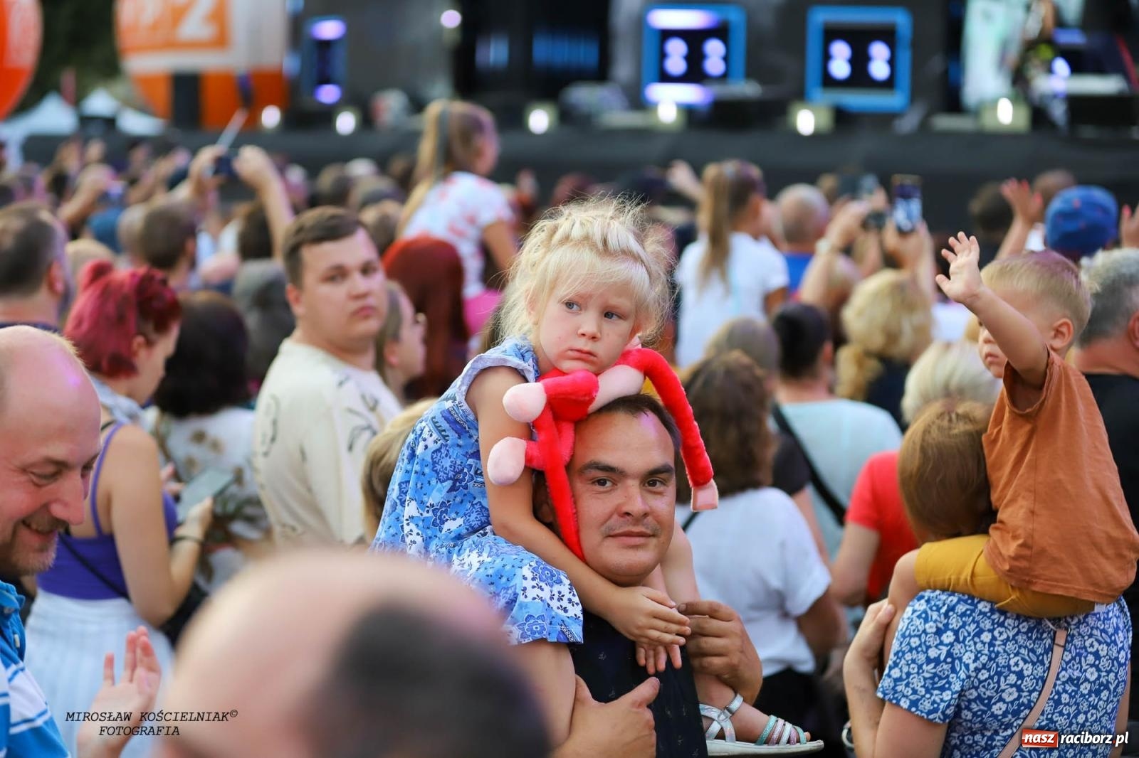 Zdjęcie w galerii na portalu naszraciborz.pl: Tysiące widzów na koncercie TVP i Polskiego Radia [FOTO] wiadomości z regionu