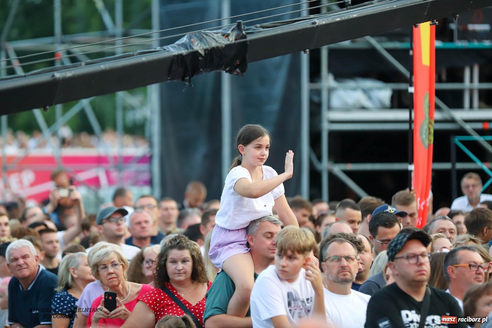 Zdjęcie w galerii na portalu naszraciborz.pl: Tysiące widzów na koncercie TVP i Polskiego Radia [FOTO] wiadomości z regionu