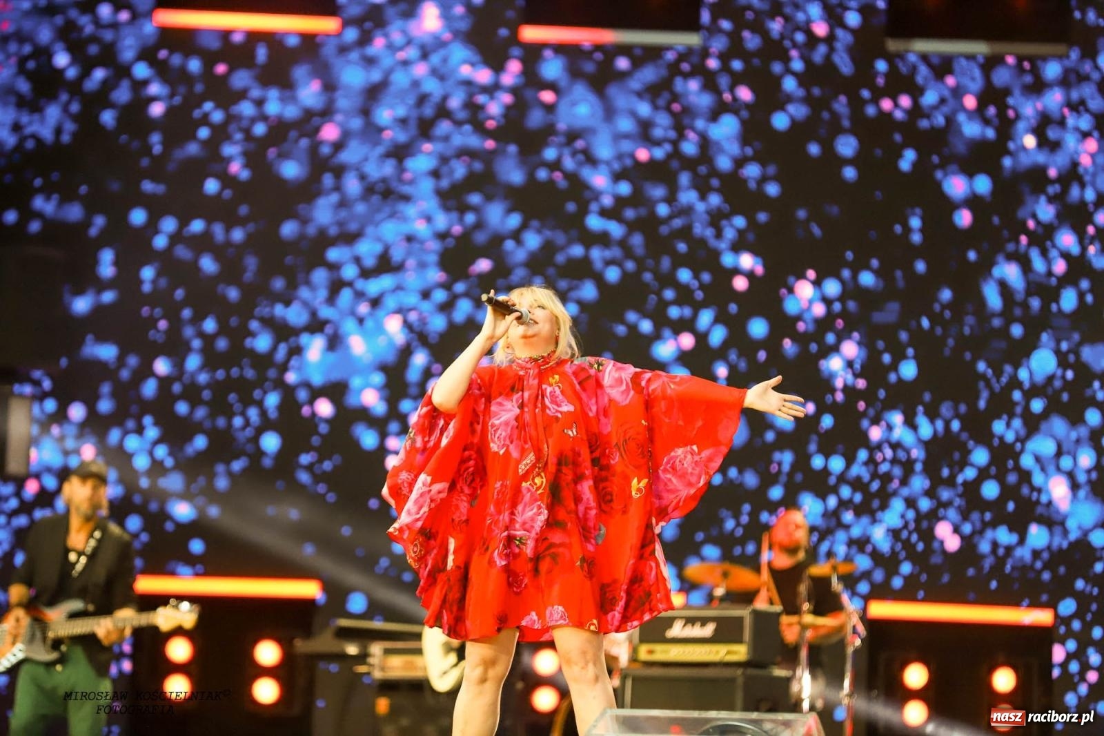 Zdjęcie w galerii na portalu naszraciborz.pl: Tysiące widzów na koncercie TVP i Polskiego Radia [FOTO] wiadomości z regionu