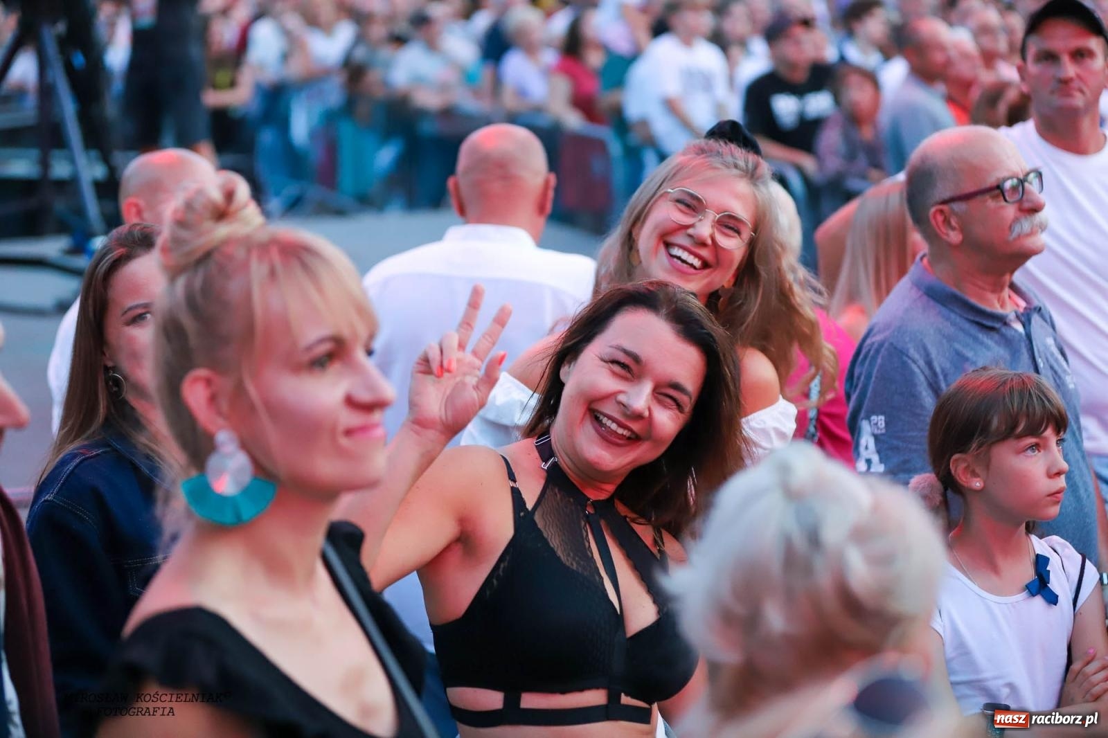Zdjęcie w galerii na portalu naszraciborz.pl: Tysiące widzów na koncercie TVP i Polskiego Radia [FOTO] wiadomości z regionu