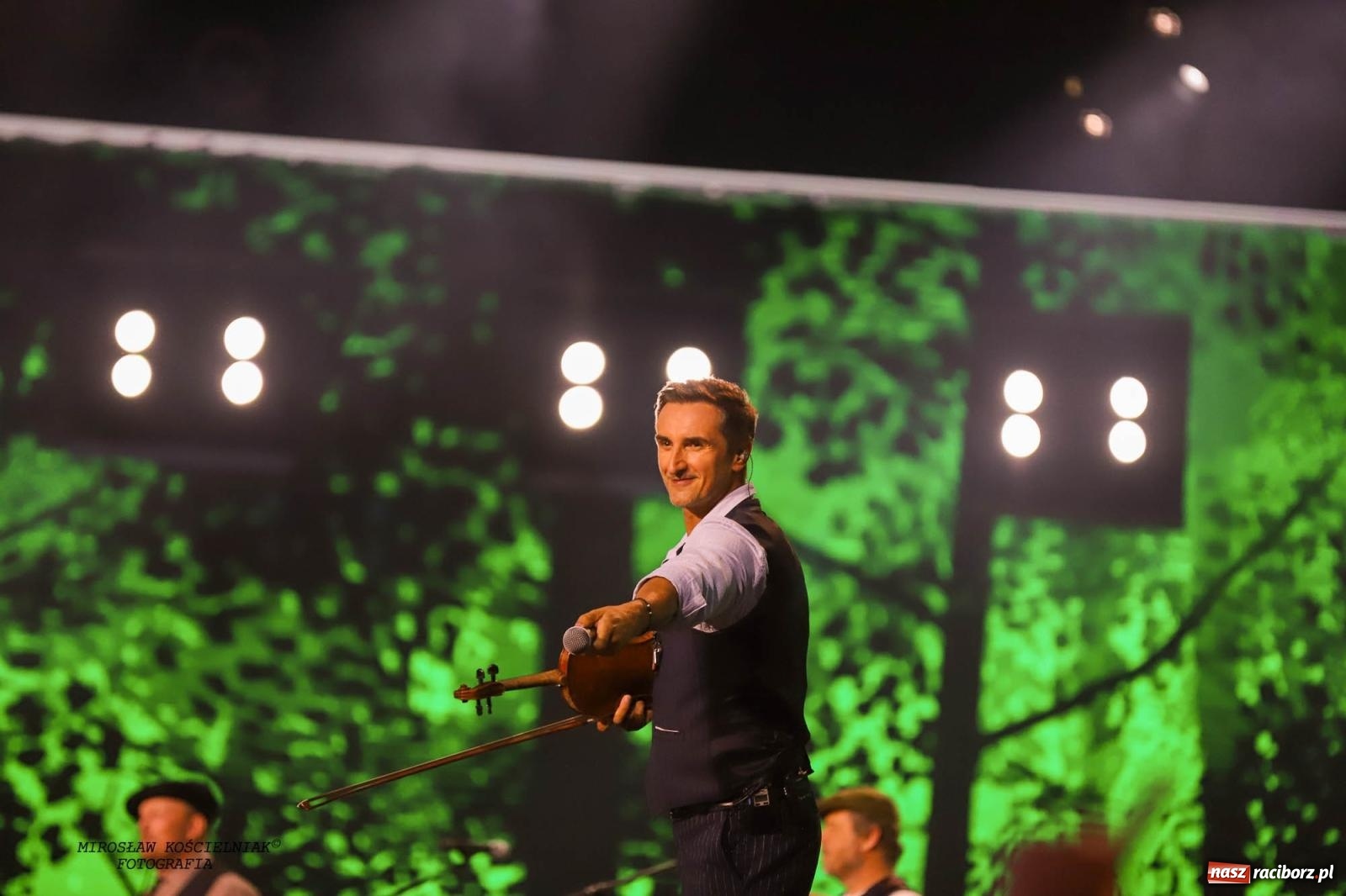 Zdjęcie w galerii na portalu naszraciborz.pl: Tysiące widzów na koncercie TVP i Polskiego Radia [FOTO] wiadomości z regionu
