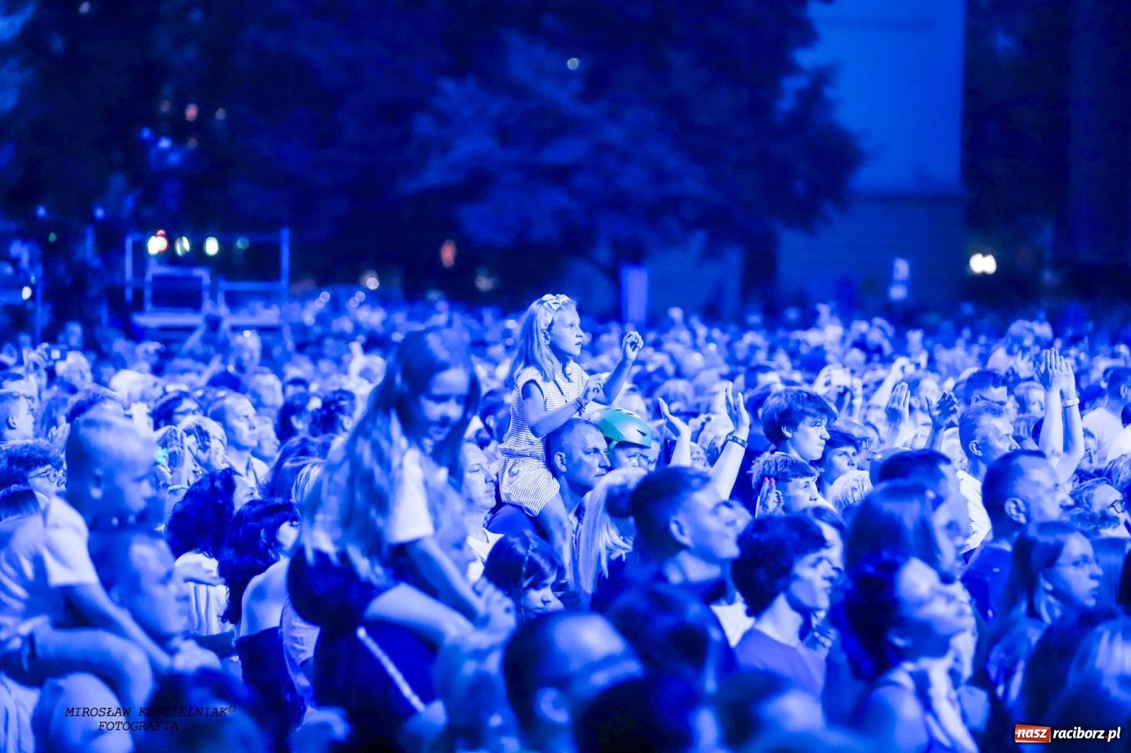 Zdjęcie w galerii na portalu naszraciborz.pl: Tysiące widzów na koncercie TVP i Polskiego Radia [FOTO] wiadomości z regionu