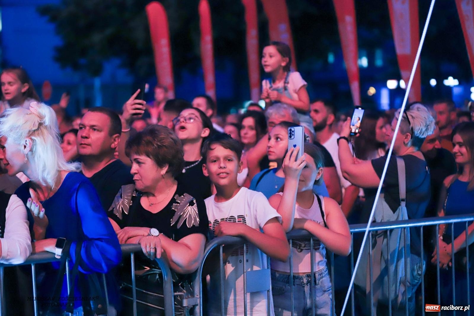 Zdjęcie w galerii na portalu naszraciborz.pl: Tysiące widzów na koncercie TVP i Polskiego Radia [FOTO] wiadomości z regionu