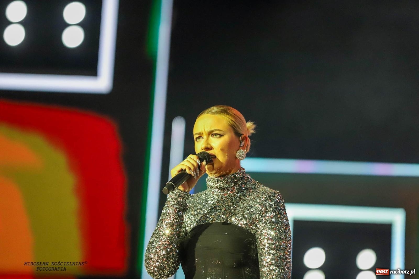 Zdjęcie w galerii na portalu naszraciborz.pl: Tysiące widzów na koncercie TVP i Polskiego Radia [FOTO] wiadomości z regionu