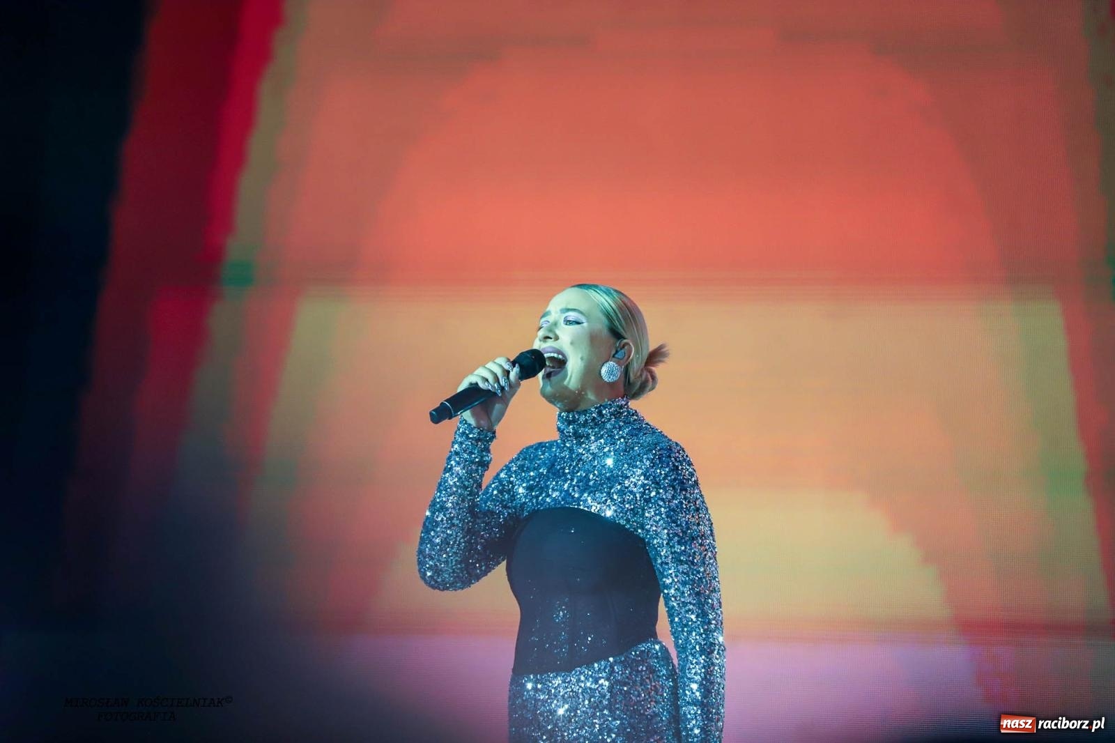 Zdjęcie w galerii na portalu naszraciborz.pl: Tysiące widzów na koncercie TVP i Polskiego Radia [FOTO] wiadomości z regionu