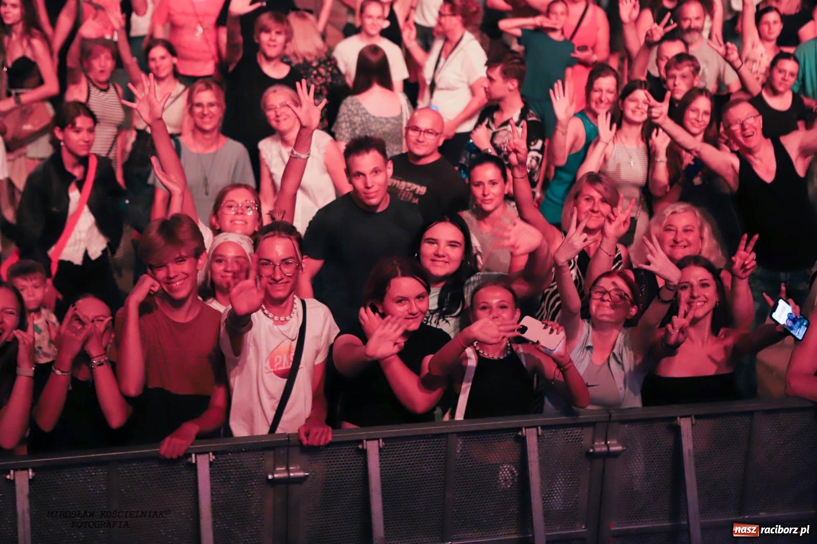 Zdjęcie w galerii na portalu naszraciborz.pl: Tysiące widzów na koncercie TVP i Polskiego Radia [FOTO] wiadomości z regionu