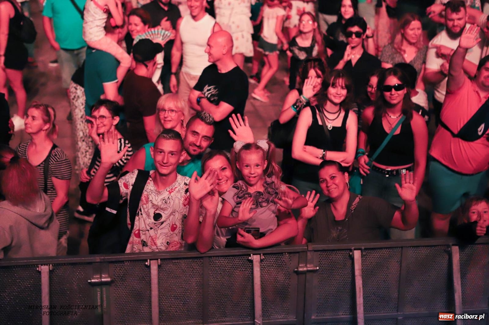 Zdjęcie w galerii na portalu naszraciborz.pl: Tysiące widzów na koncercie TVP i Polskiego Radia [FOTO] wiadomości z regionu