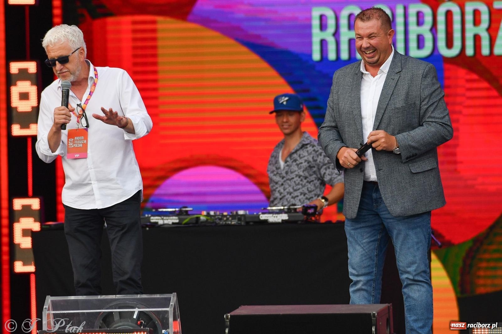 Zdjęcie w galerii na portalu naszraciborz.pl: Wielkie show Telewizji Polskiej w Raciborzu. Te gwiazdy rozgrzały publiczność wiadomości z regionu